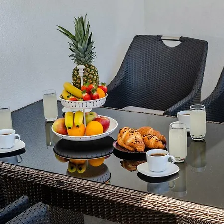 Luxury Alkar With Swimming Pool Ražanj