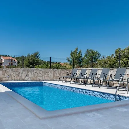 Apartament Luxury Alkar With Swimming Pool