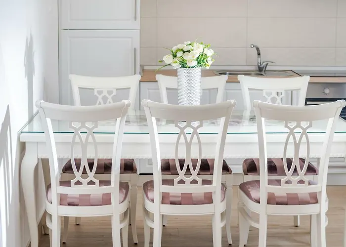 Luxury Alkar With Swimming Pool *