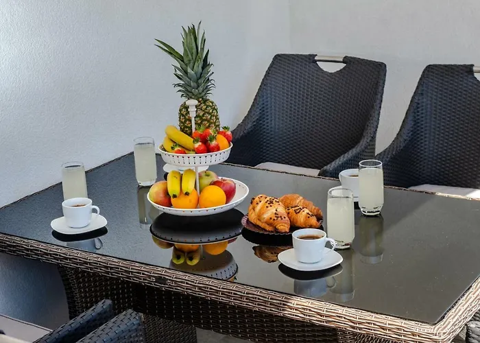 Luxury Alkar With Swimming Pool Ražanj