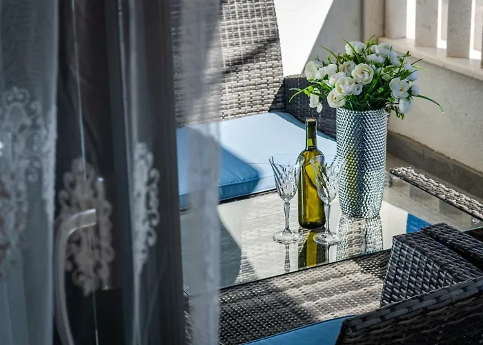 Luxury Alkar With Swimming Pool * Ražanj