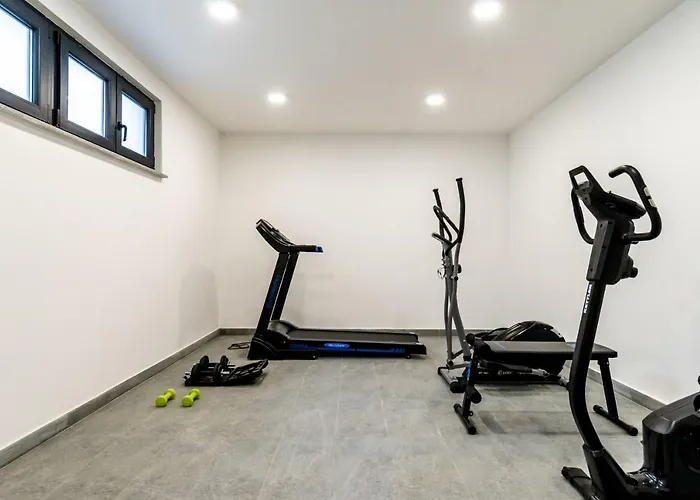 Lägenhet Luxury Alkar With Swimming Pool Ražanj