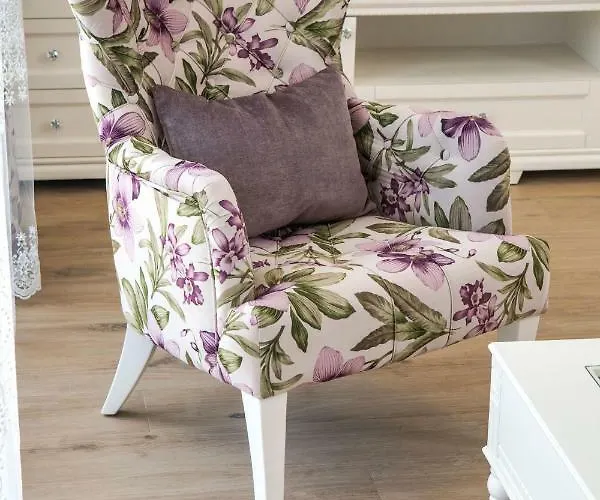 Luxury Alkar With Swimming Pool Ražanj