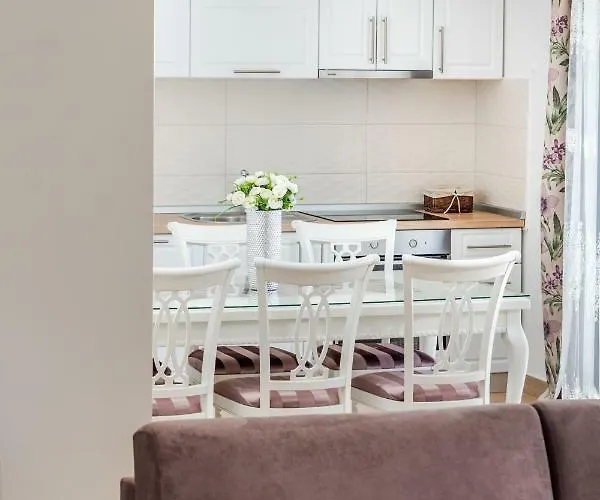 Luxury Alkar With Swimming Pool Daire Ražanj